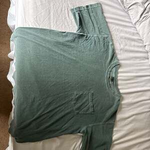 Comfort Colors Garment-Dyed Heavyweight Short Sleeve Pocket T-Shirt in Blue Spru